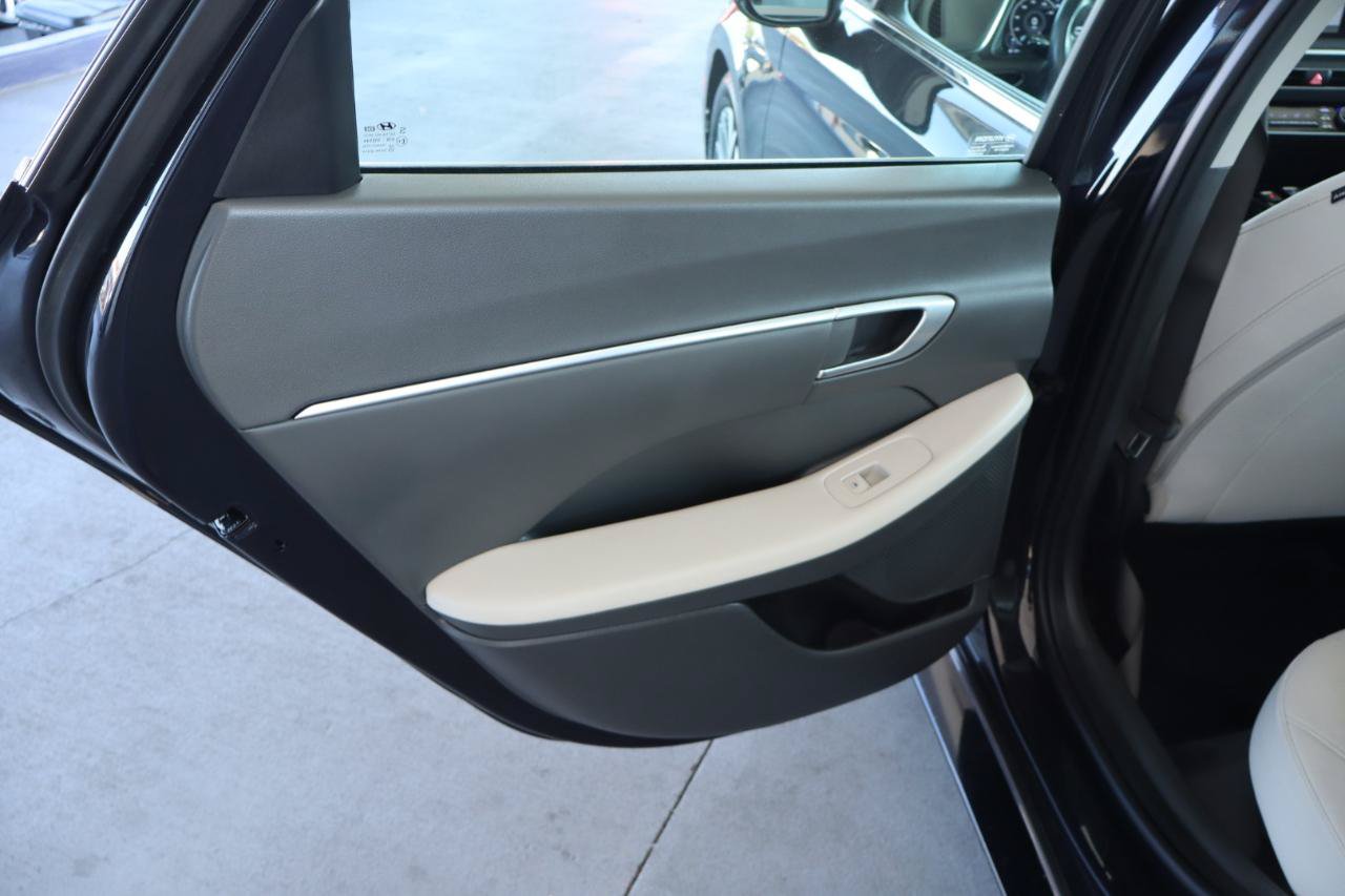 Used 2023 Hyundai Sonata SEL w/ Convenience Package FWD image 28