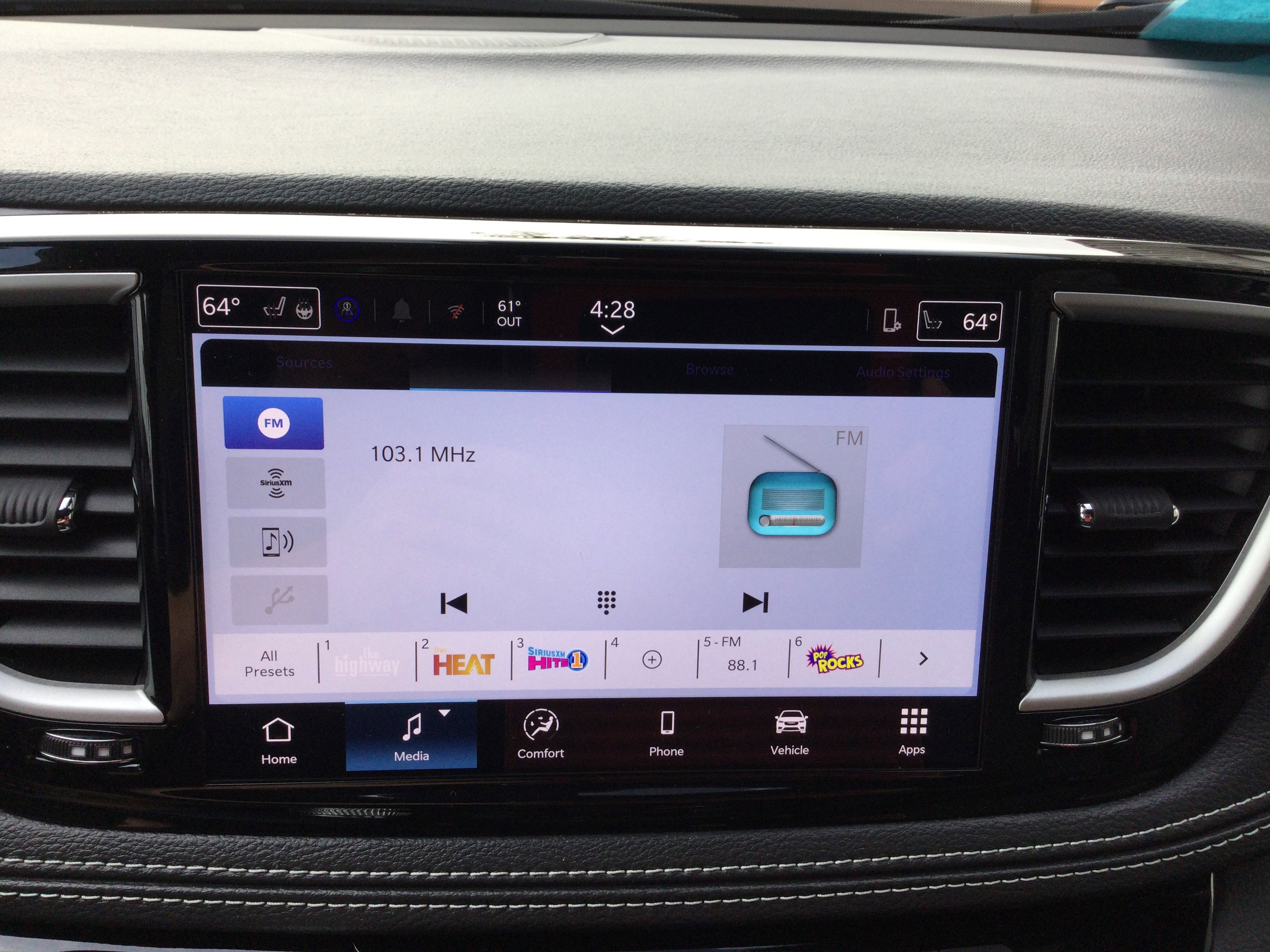 New 2025 Chrysler Pacifica Select image 9