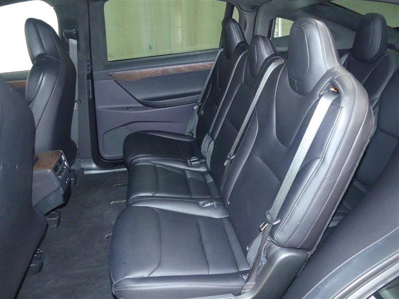 Used 2018 Tesla Model X 100D image 24