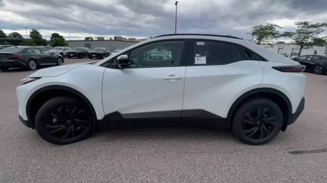 New 2026 Toyota C-HR AWD/4WD image 5