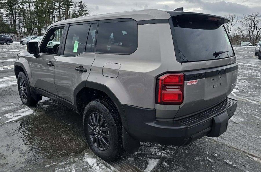 Used 2025 Toyota Land Cruiser 1958 image 7