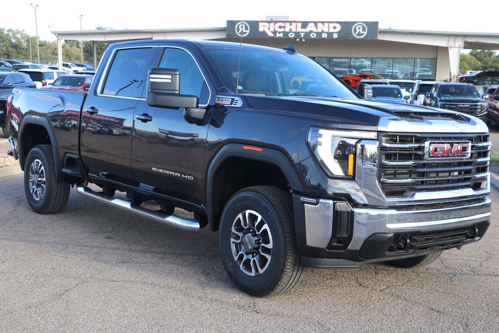 New 2026 GMC Sierra 2500 SLE w/ Max Trailering Package image 1