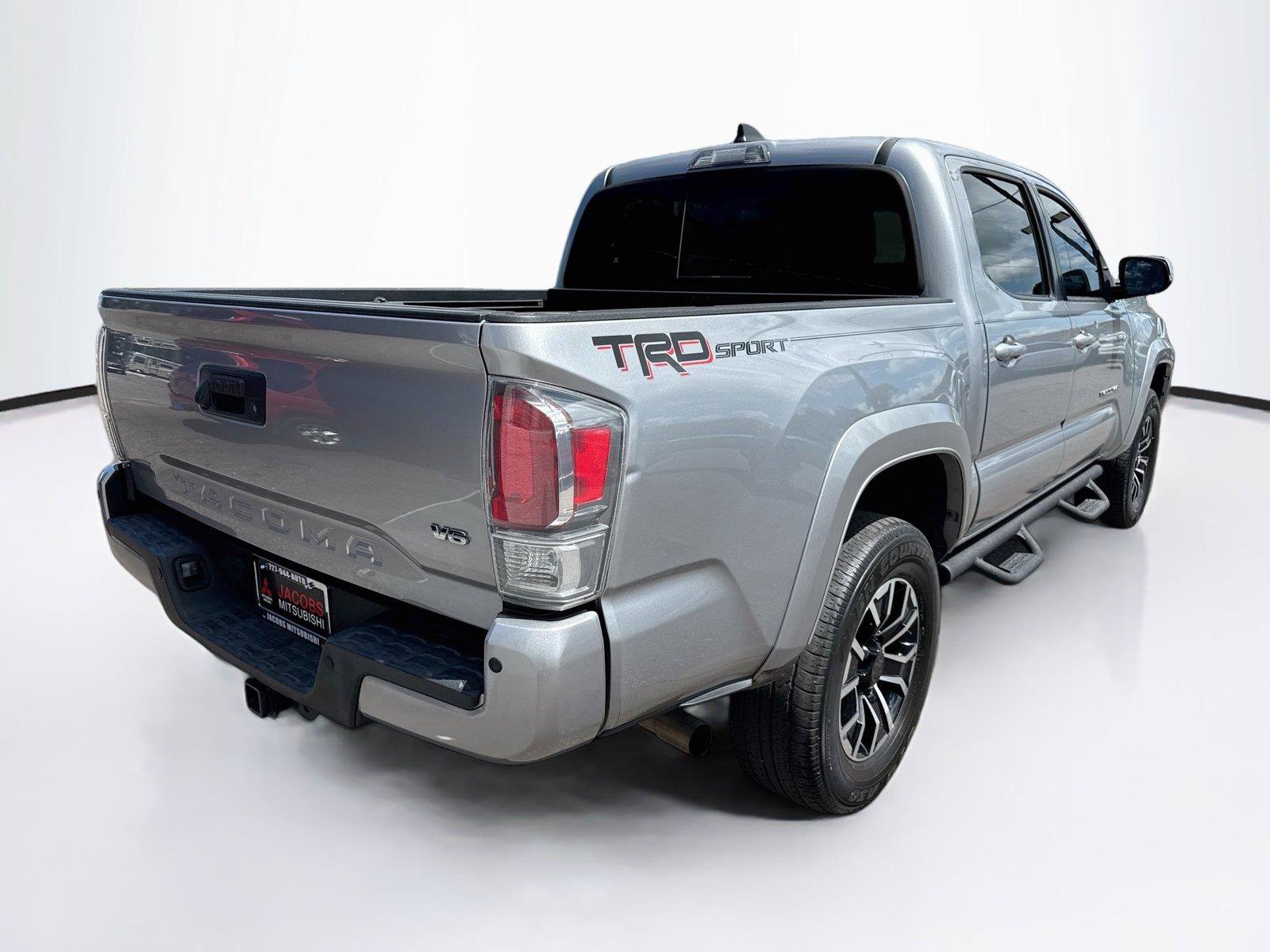 Used 2021 Toyota Tacoma TRD Sport w/ Technology Package RWD image 5