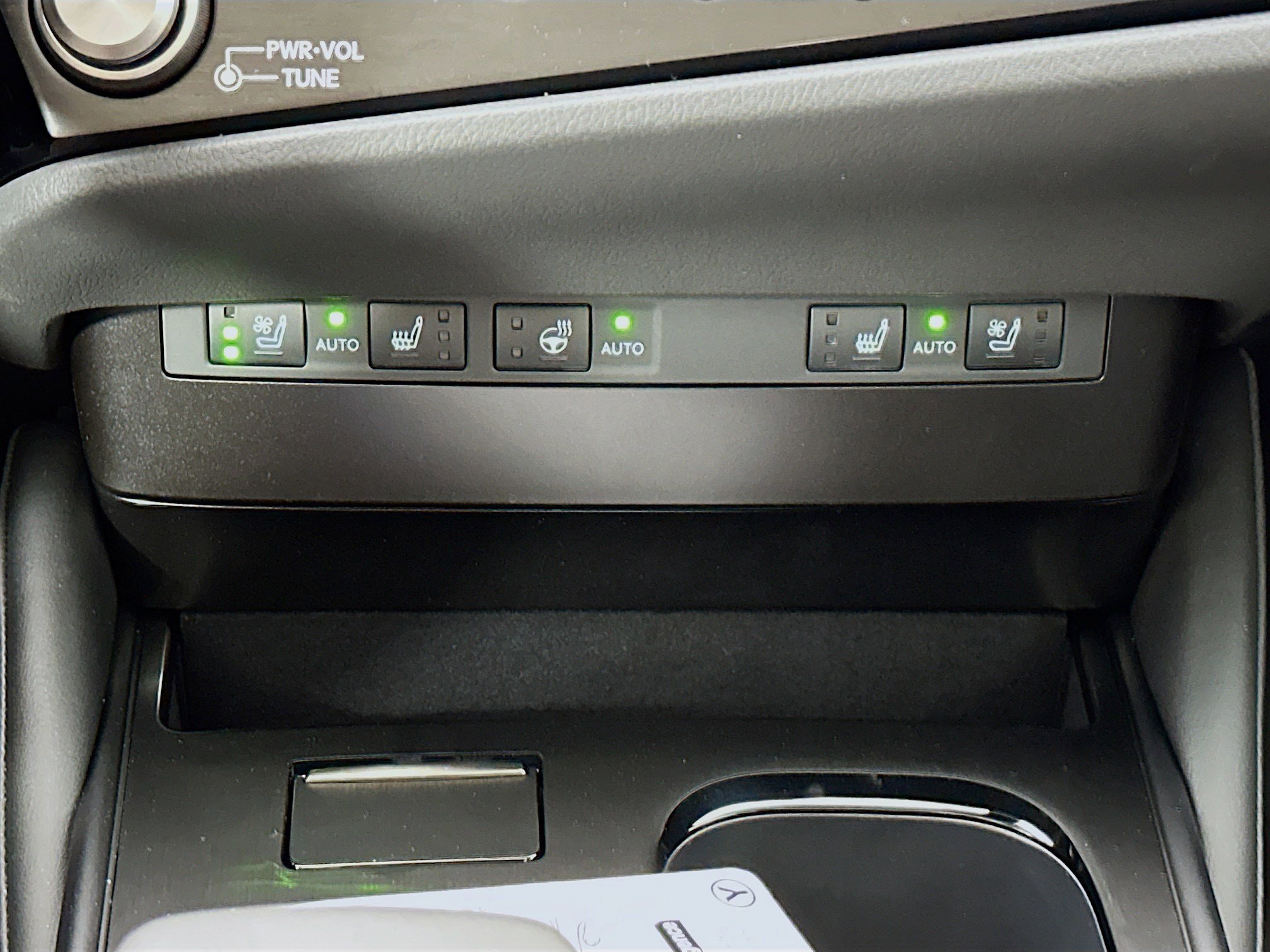 New 2025 Lexus ES 300h w/ Premium Package image 21