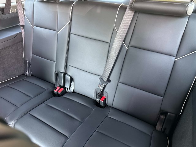 New 2026 Cadillac Escalade ESV Sport w/ LPO, Floor Liner Package AWD/4WD image 12
