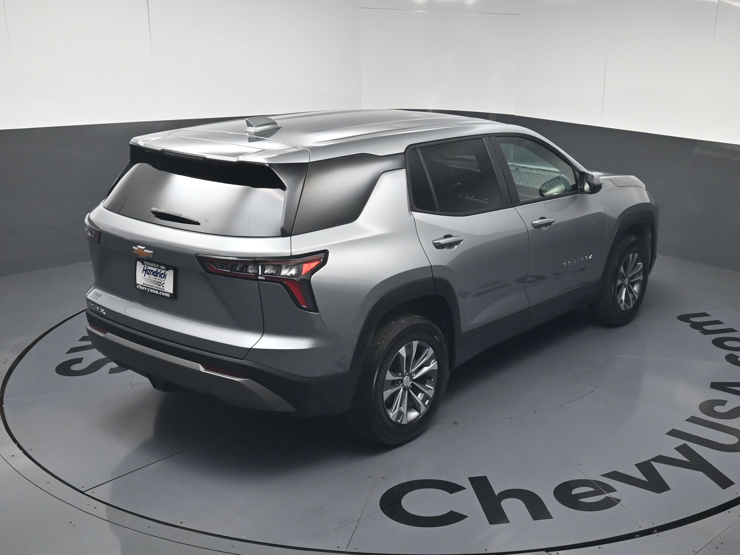Used 2026 Chevrolet Equinox LT FWD image 34