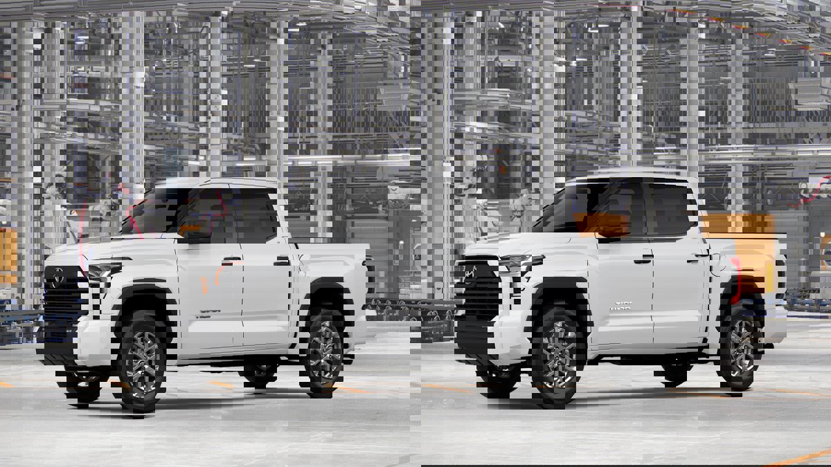 New 2026 Toyota Tundra SR5 image 2