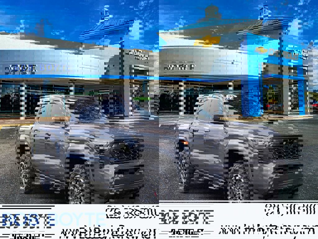 Used 2024 Toyota Tacoma TRD Sport image 1