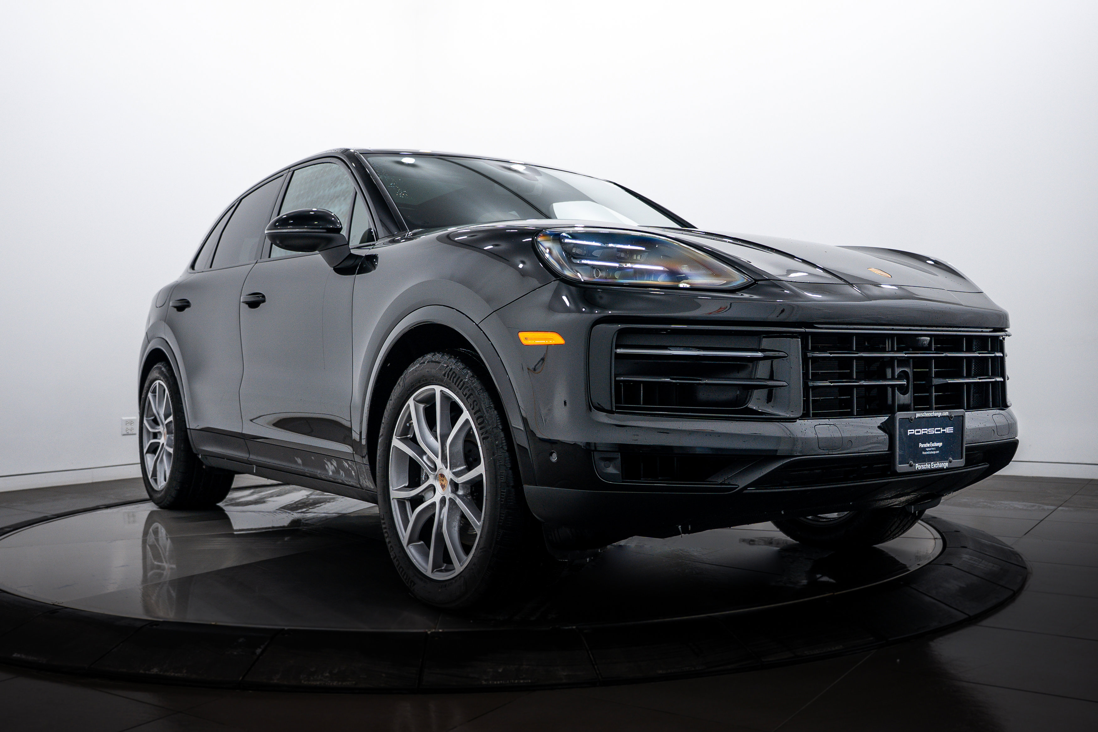 Certified 2026 Porsche Cayenne image 9