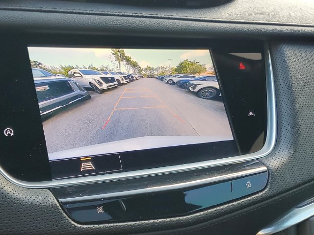 Certified 2024 Cadillac XT6 Luxury FWD image 29