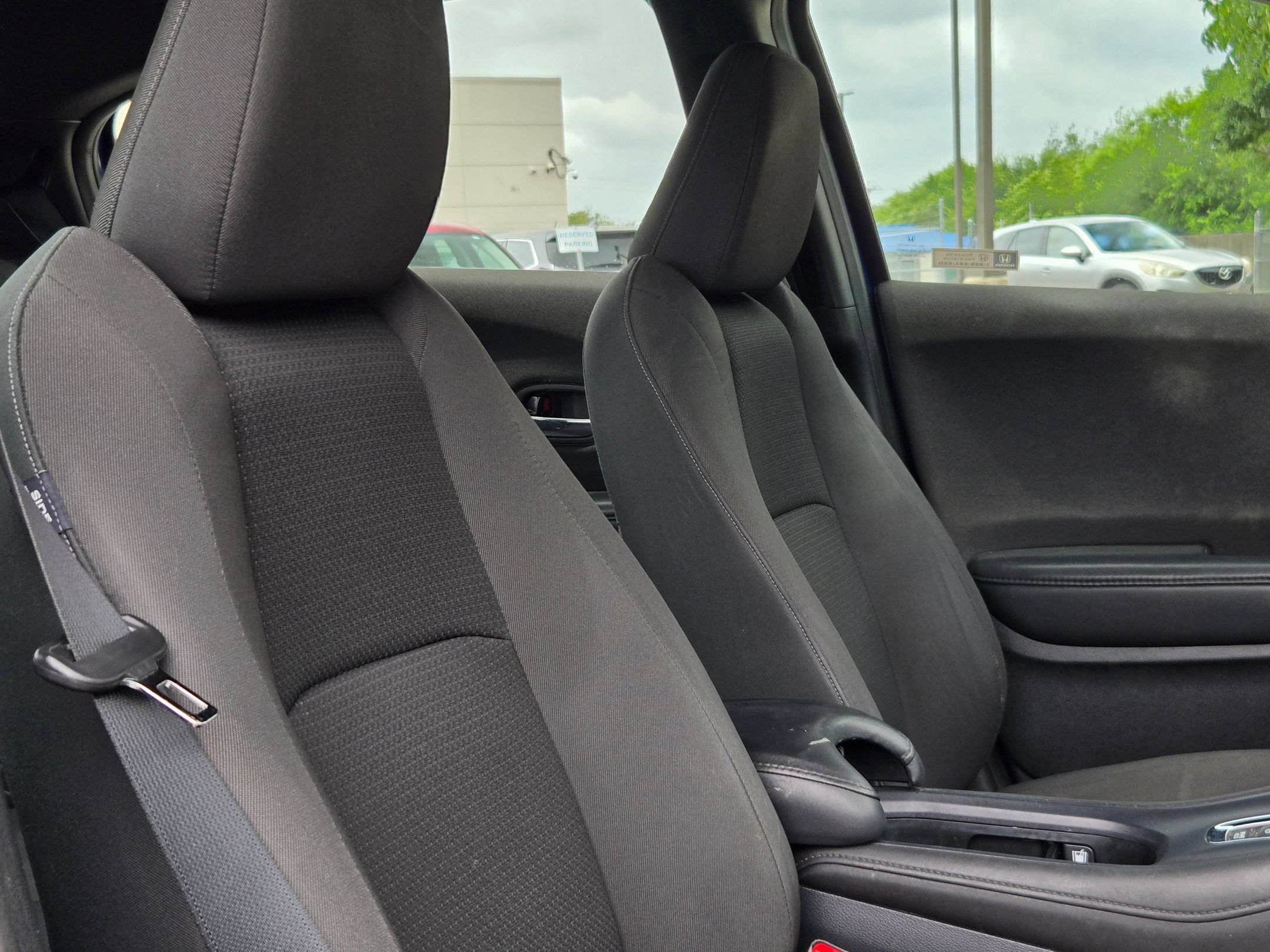 Used 2019 Honda HR-V Sport image 30