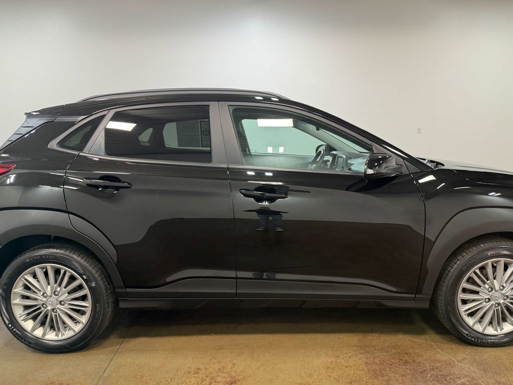 Used 2021 Hyundai Kona SEL Plus AWD/4WD image 32
