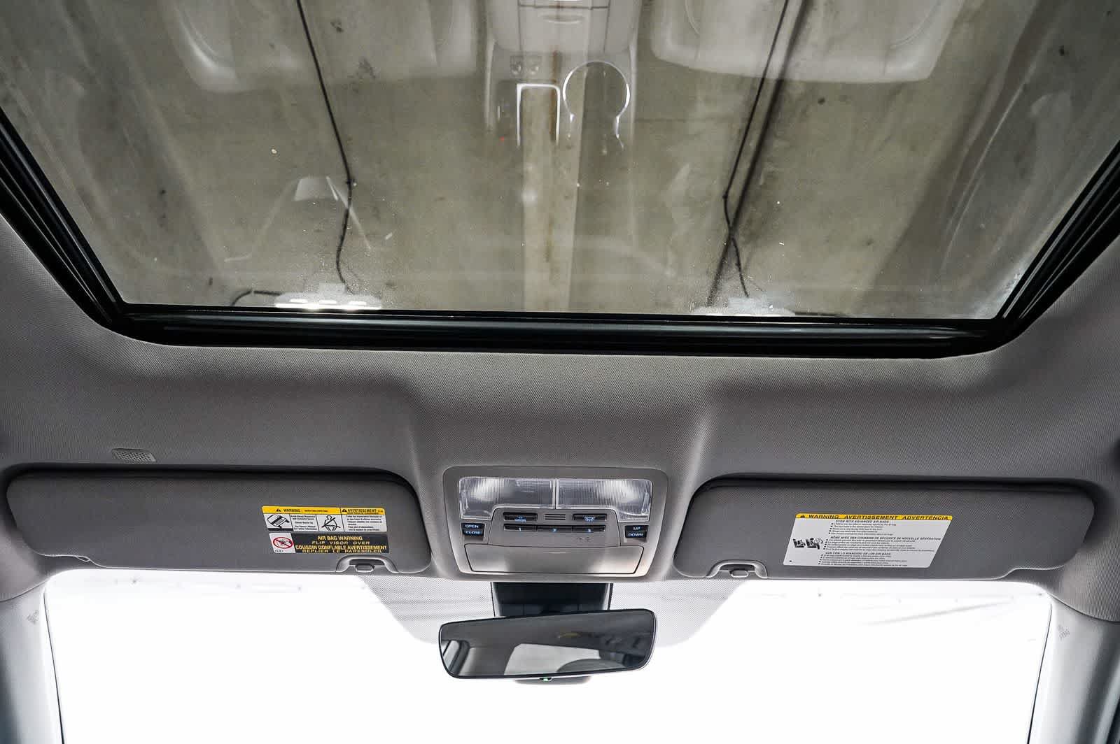 Certified 2019 Toyota Highlander XLE w/ Carpet Mat Package (TMS) FWD image 17