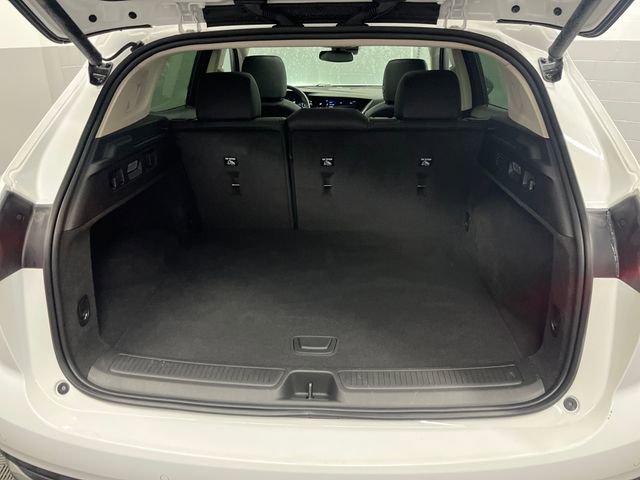 Used 2023 Buick Envision Essence w/ Sport Touring Package image 27