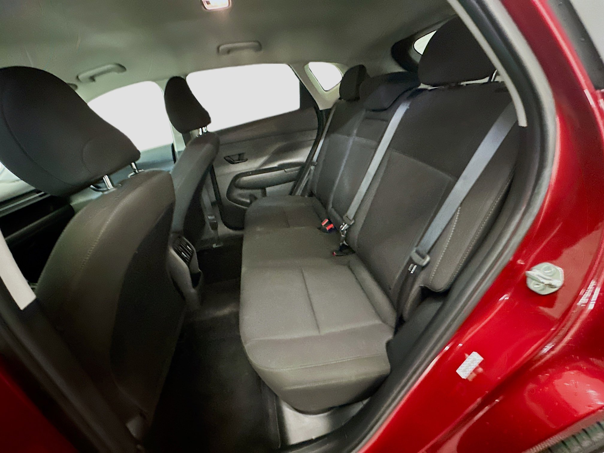 Used 2025 Hyundai Kona SEL image 28