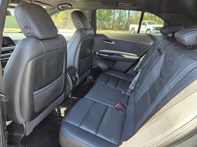 Used 2025 Cadillac XT4 Premium Luxury FWD image 10