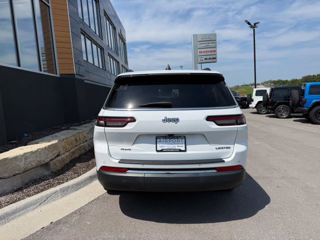 Used 2023 Jeep Grand Cherokee L Limited AWD/4WD image 4