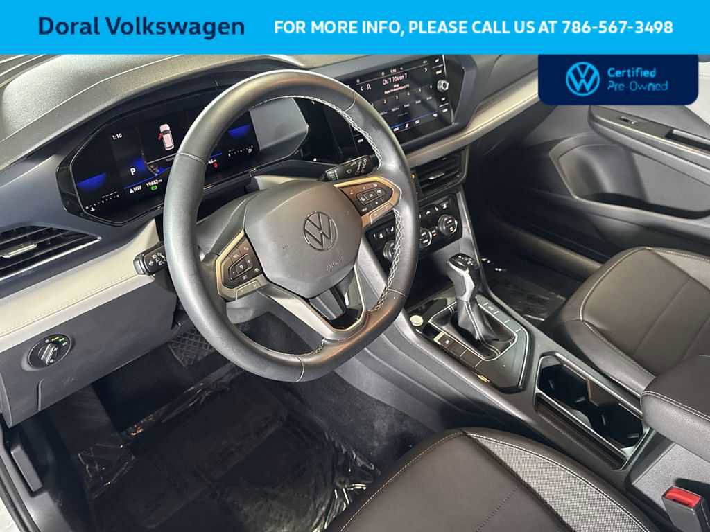 Used 2024 Volkswagen Taos SE FWD image 13