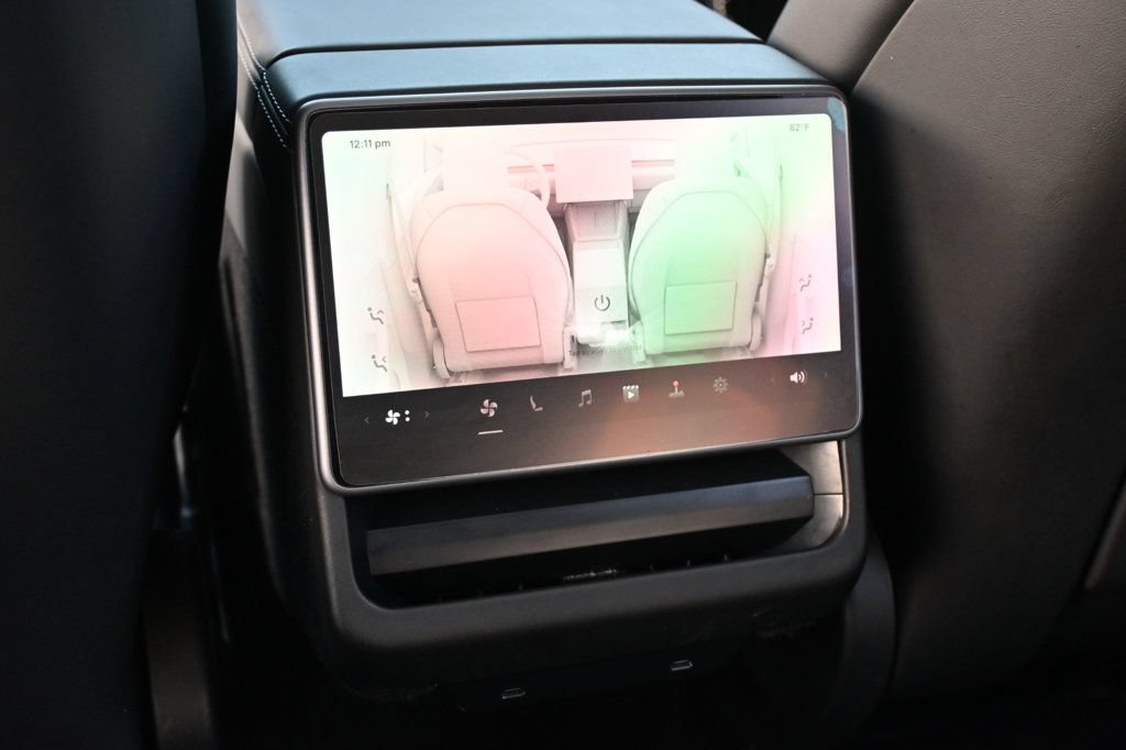 Used 2026 Tesla Model Y Long Range AWD/4WD image 16