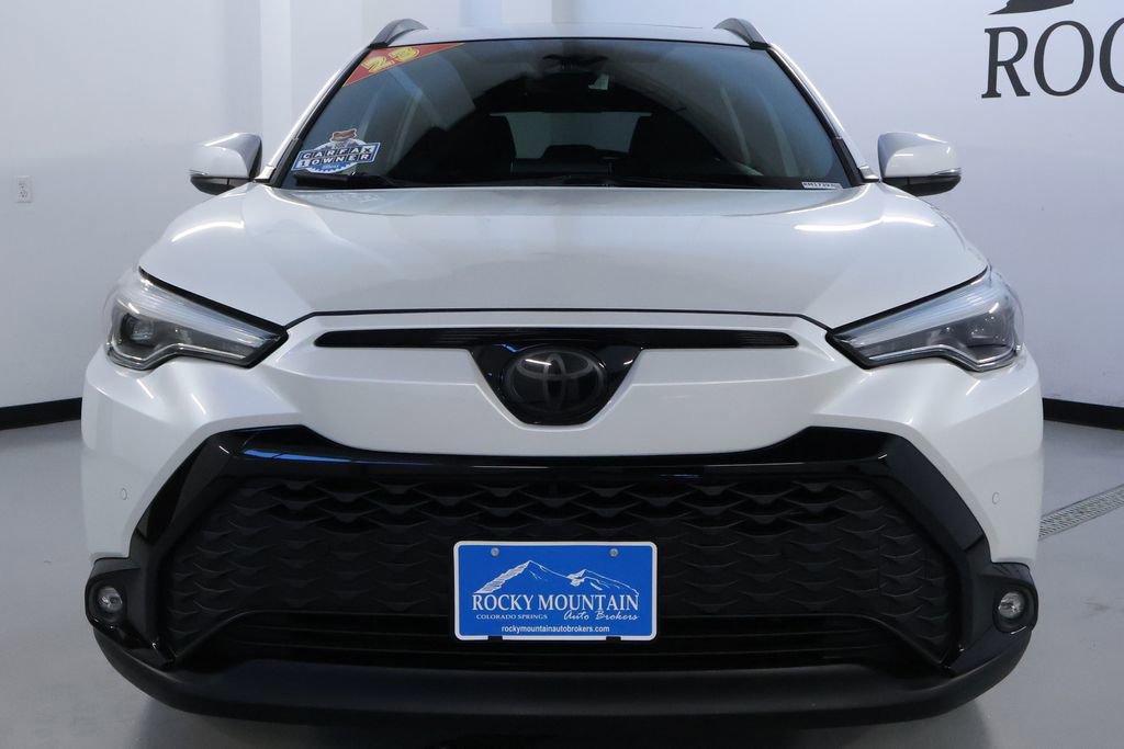 Used 2023 Toyota Corolla Cross XSE w/ Convenience Package image 2