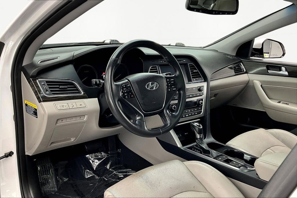 Used 2017 Hyundai Sonata Limited w/ Ultimate Package 02 image 14