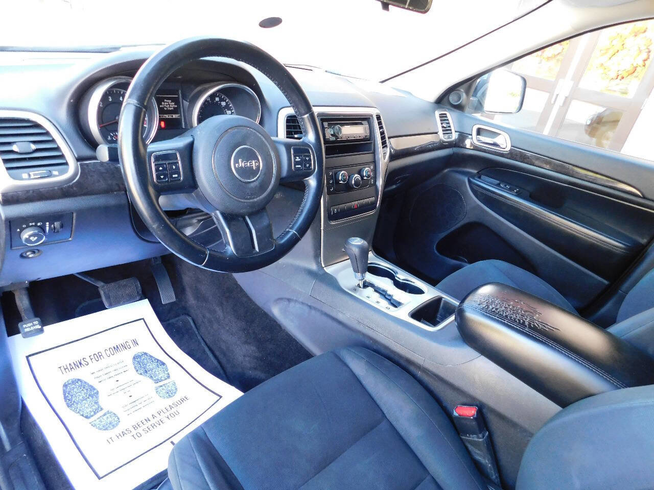 Used 2011 Jeep Grand Cherokee Laredo image 14