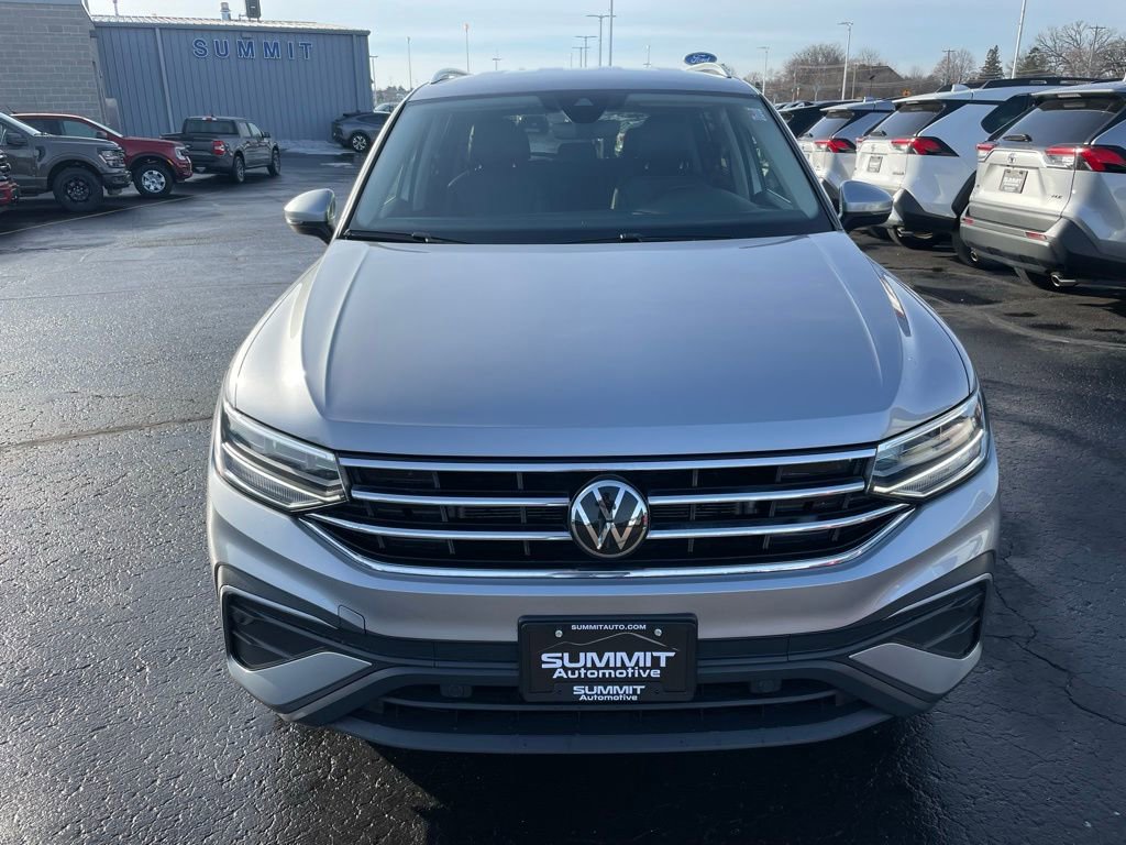 Used 2024 Volkswagen Tiguan SE image 26