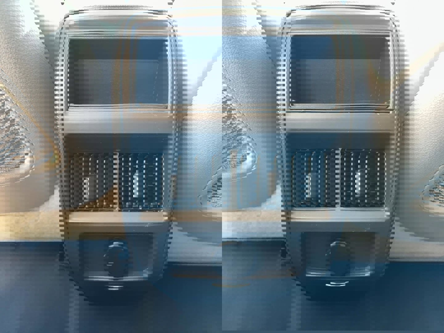 Used 2014 Cadillac SRX Luxury w/ Driver Awareness Package image 12