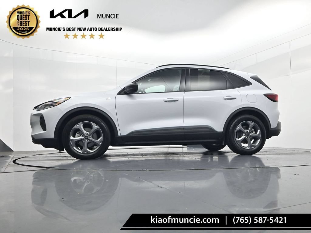 Used 2025 Ford Escape ST-Line FWD image 38
