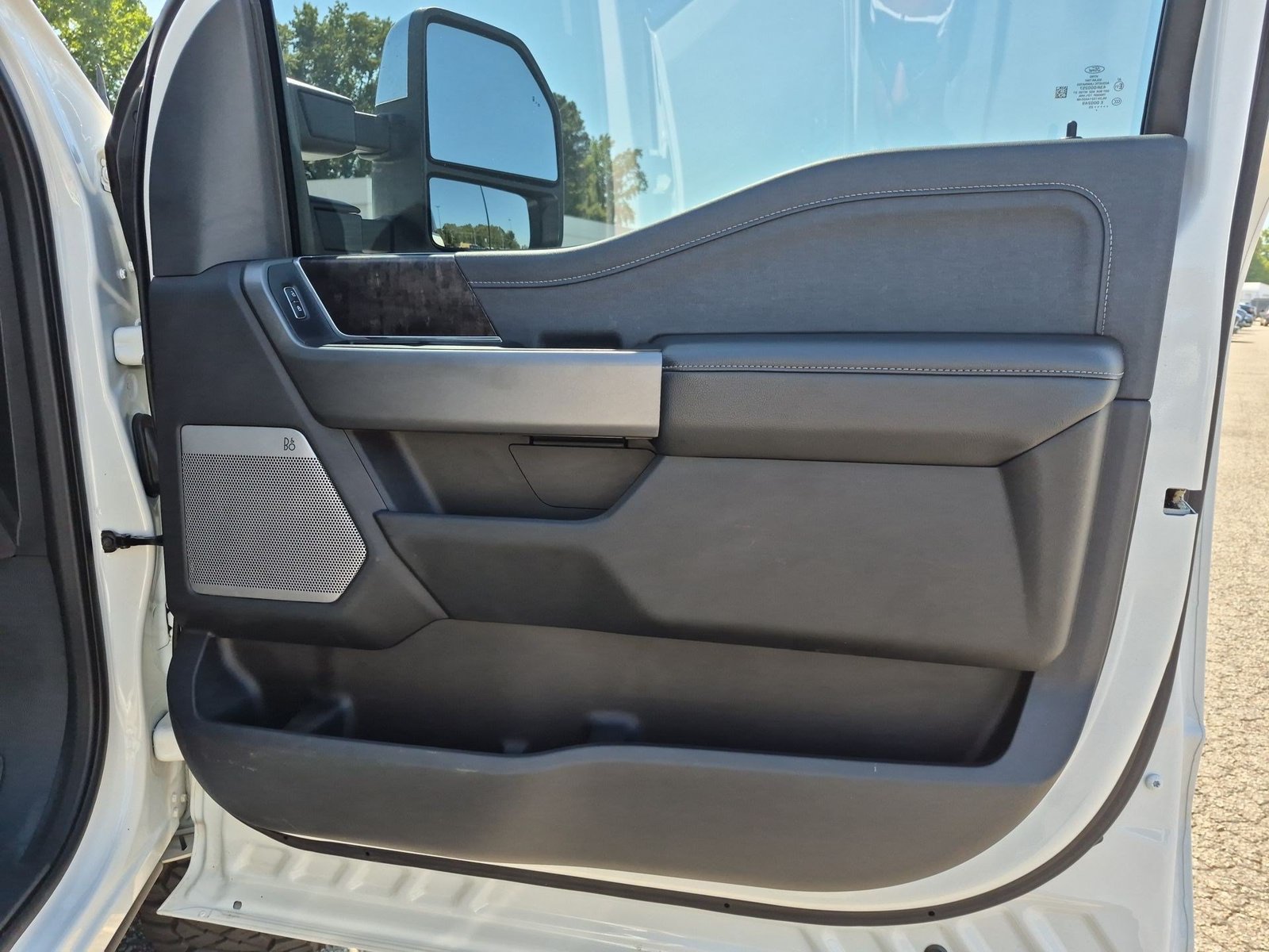 Used 2025 Ford F250 Lariat w/ Chrome Package AWD/4WD image 28