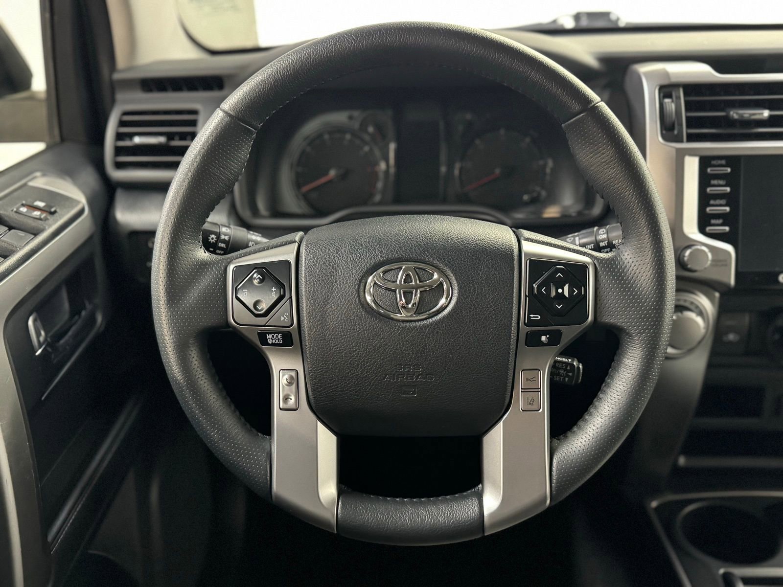 Used 2024 Toyota 4Runner SR5 image 17
