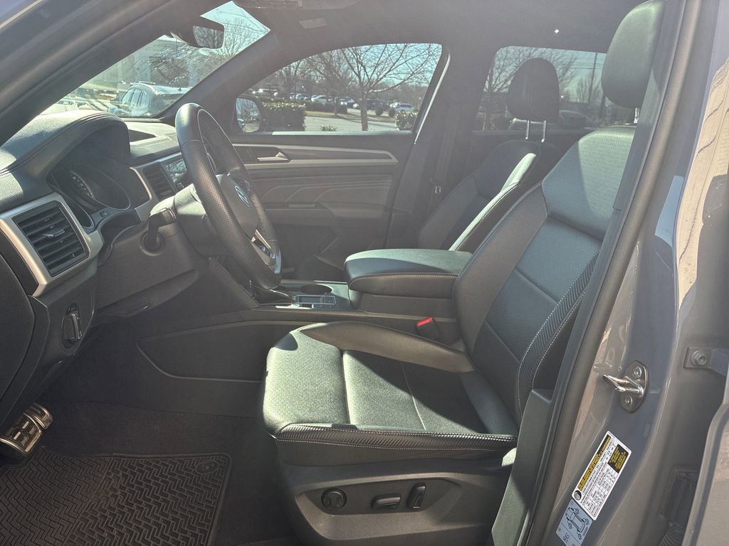 Used 2021 Volkswagen Atlas Cross Sport SE image 20