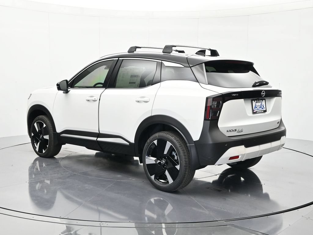 New 2026 Nissan Kicks SR w/ Cold Weather Package FWD image 7