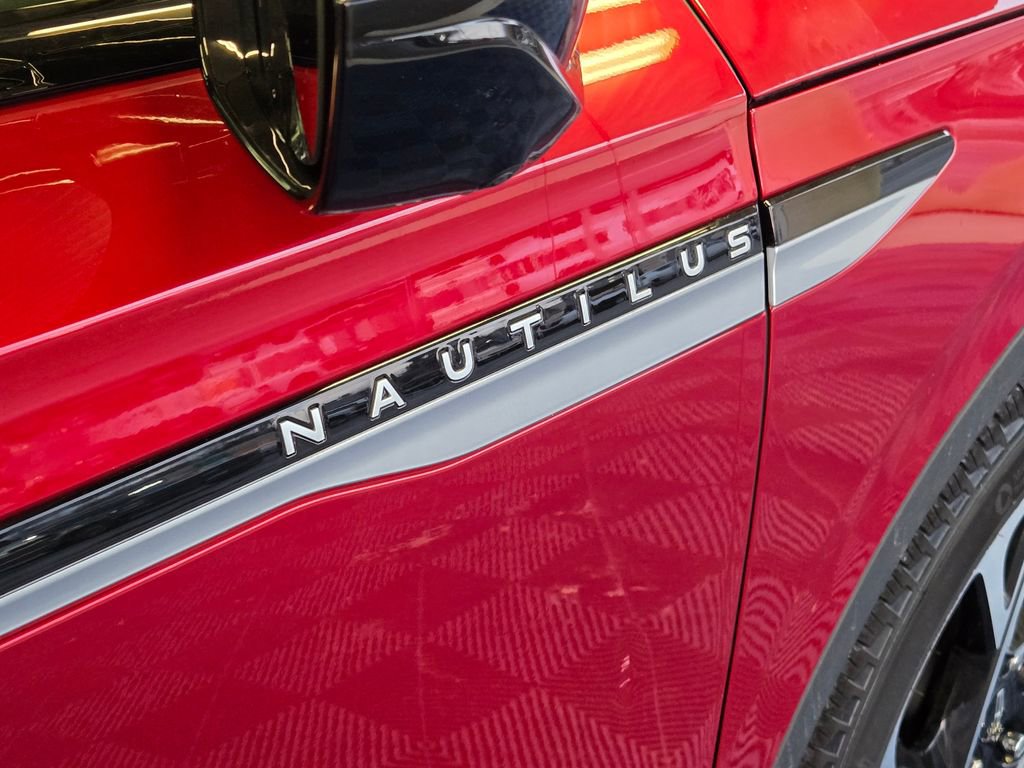 Used 2024 Lincoln Nautilus Premier w/ Equipment Group 102A image 32