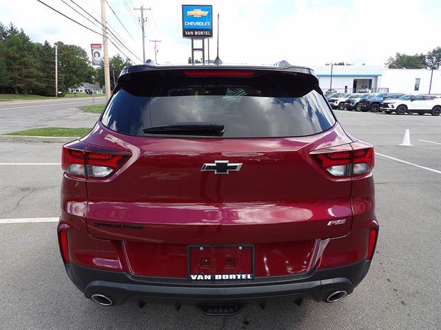 Certified 2023 Chevrolet TrailBlazer RS w/ Sun and Liftgate Package FWD image 4