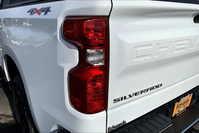 Used 2024 Chevrolet Silverado 1500 LT AWD/4WD image 23