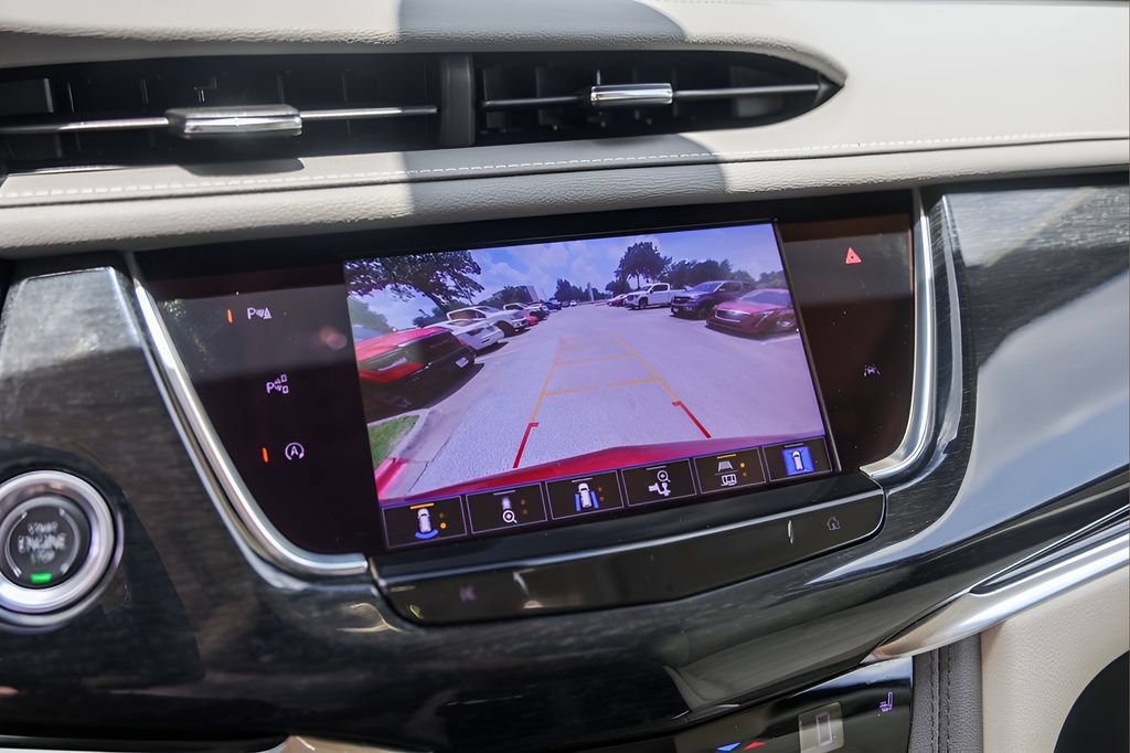Certified 2022 Cadillac XT6 Premium Luxury w/ Technology Package AWD/4WD image 17