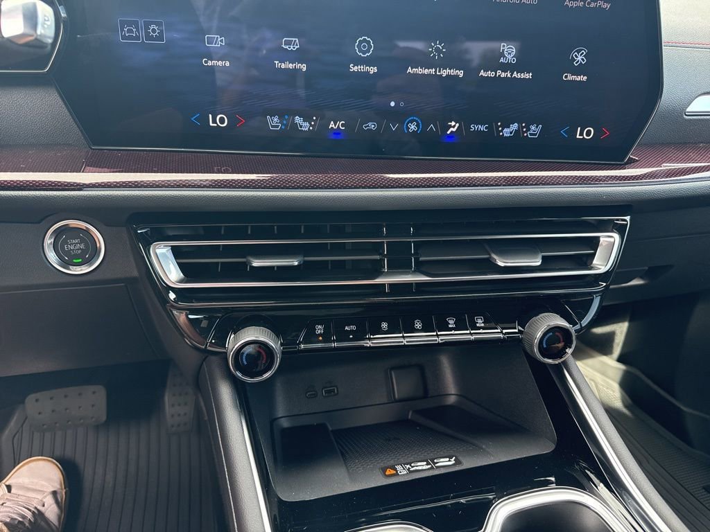 New 2026 Chevrolet Traverse RS w/ LPO, Floor Liner Package image 10