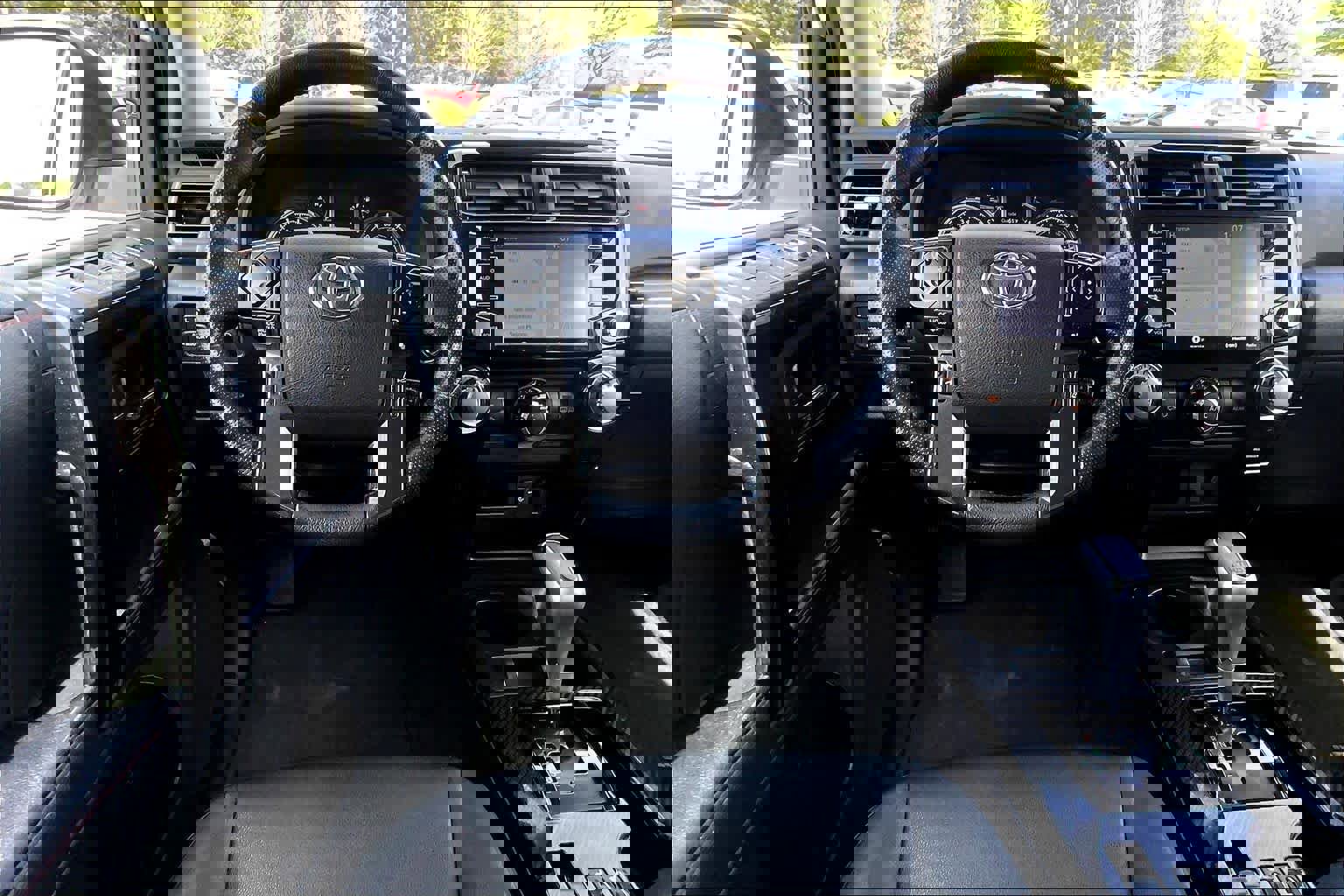 Used 2024 Toyota 4Runner TRD Off-Road Premium AWD/4WD image 6