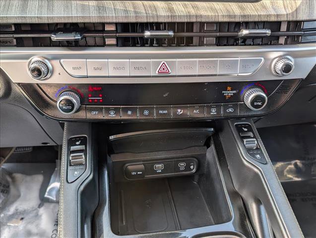 Used 2023 Kia Telluride EX w/ EX Captain's Chair Package image 14