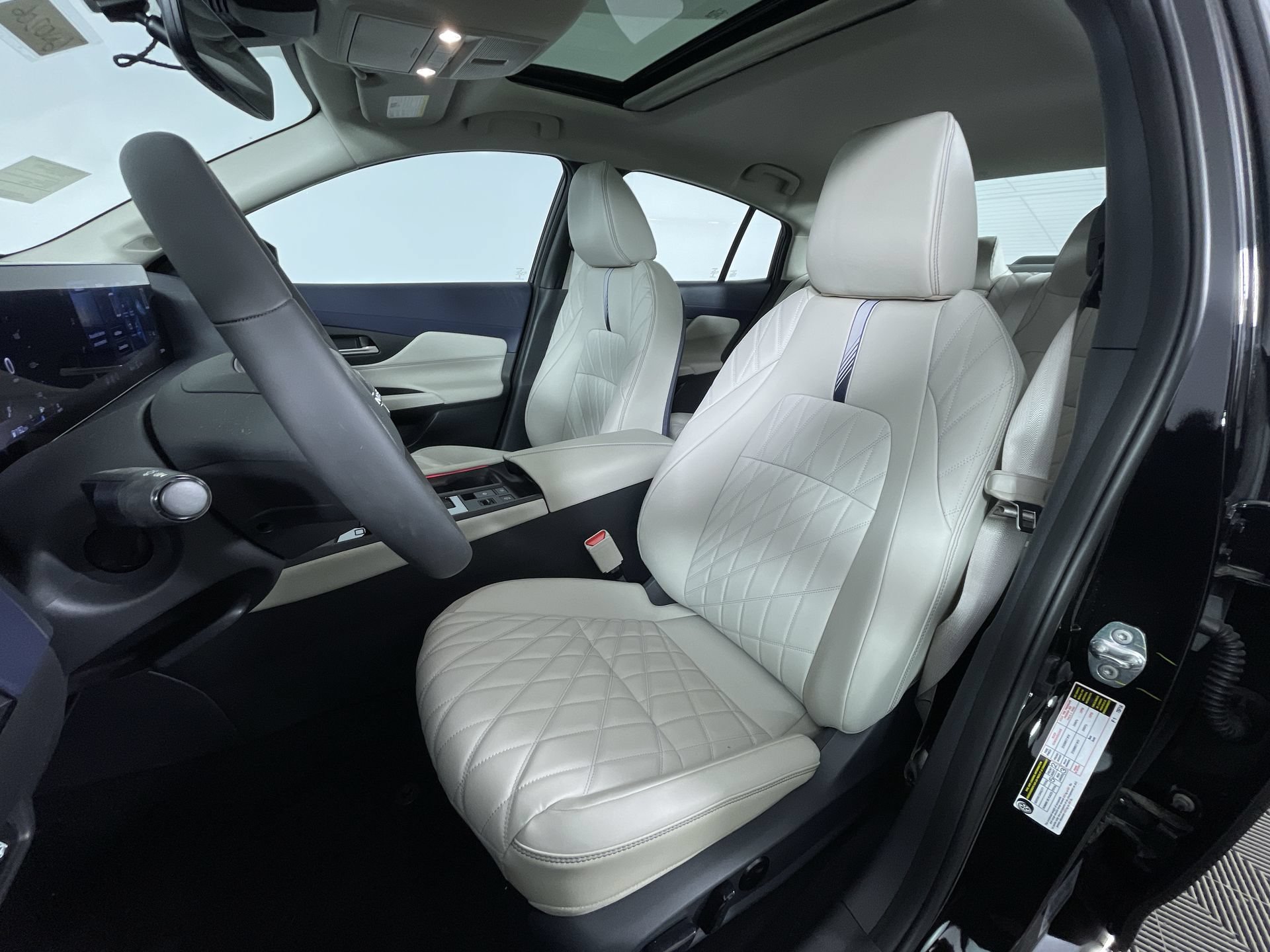 New 2026 Nissan Sentra SL w/ Floor Mat Package FWD image 15