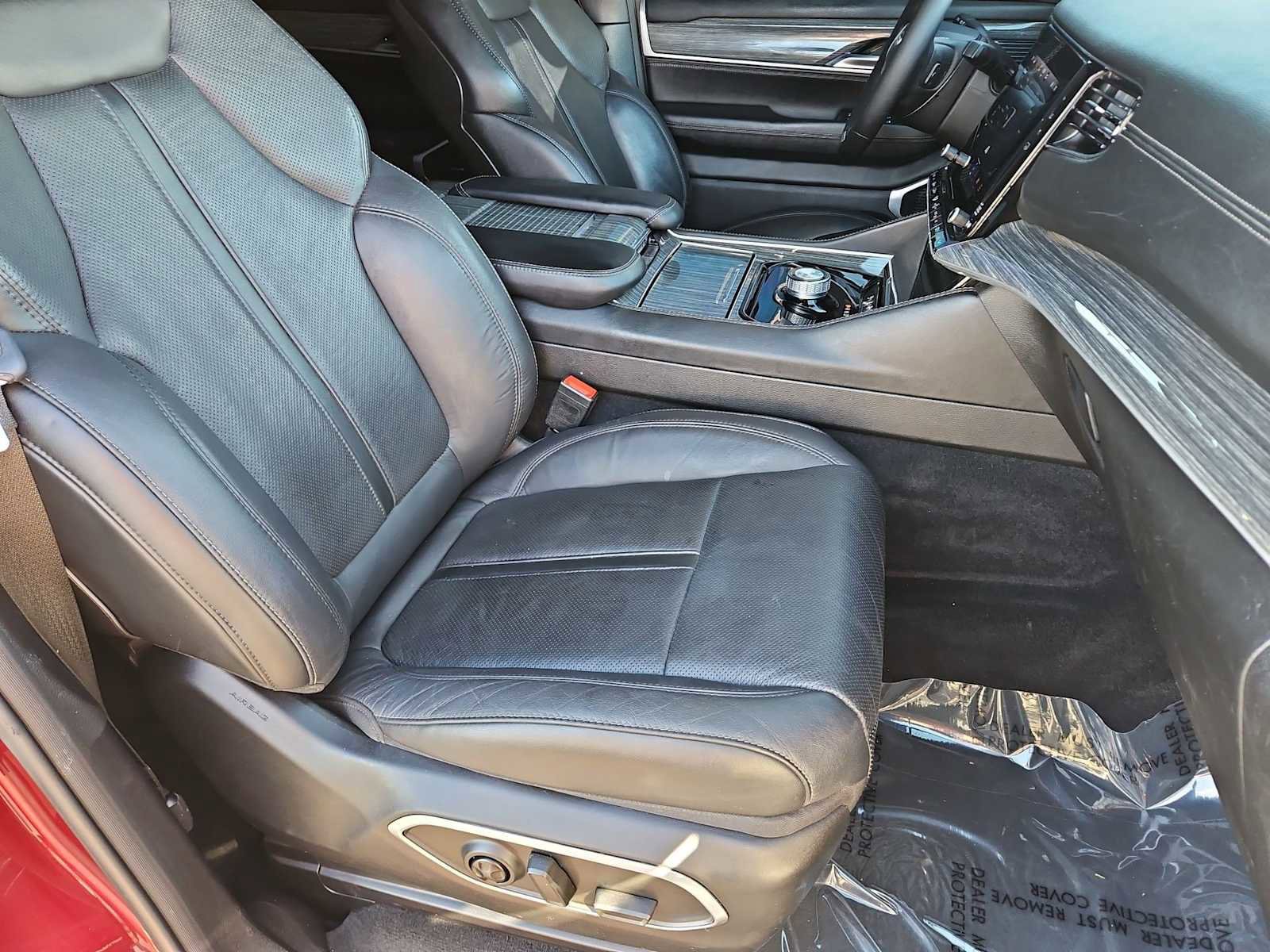 Used 2022 Jeep Wagoneer Series II image 37