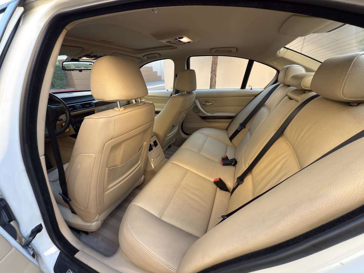 Used 2006 BMW 330i Sedan image 61