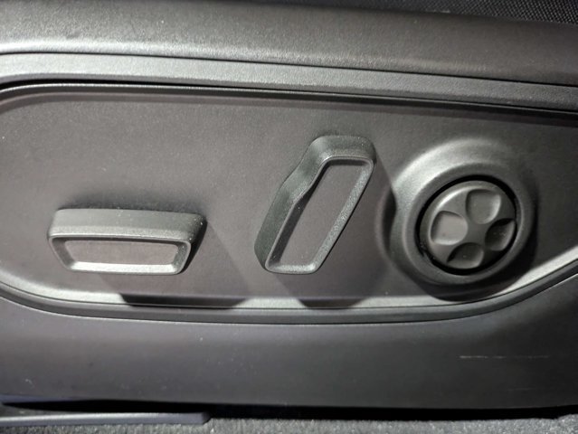 Certified 2025 Jeep Grand Cherokee L Limited w/ Luxury Tech Group II RWD image 21