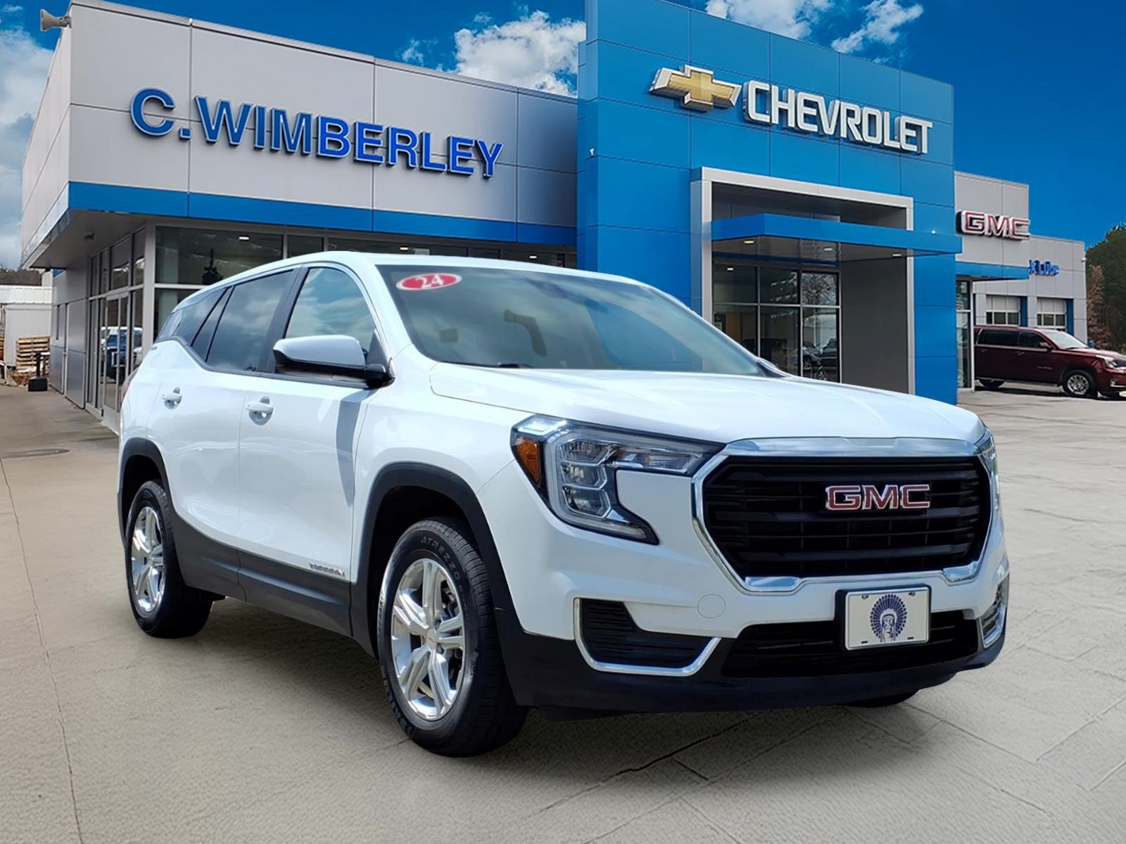Used 2024 GMC Terrain SLE AWD/4WD image 1