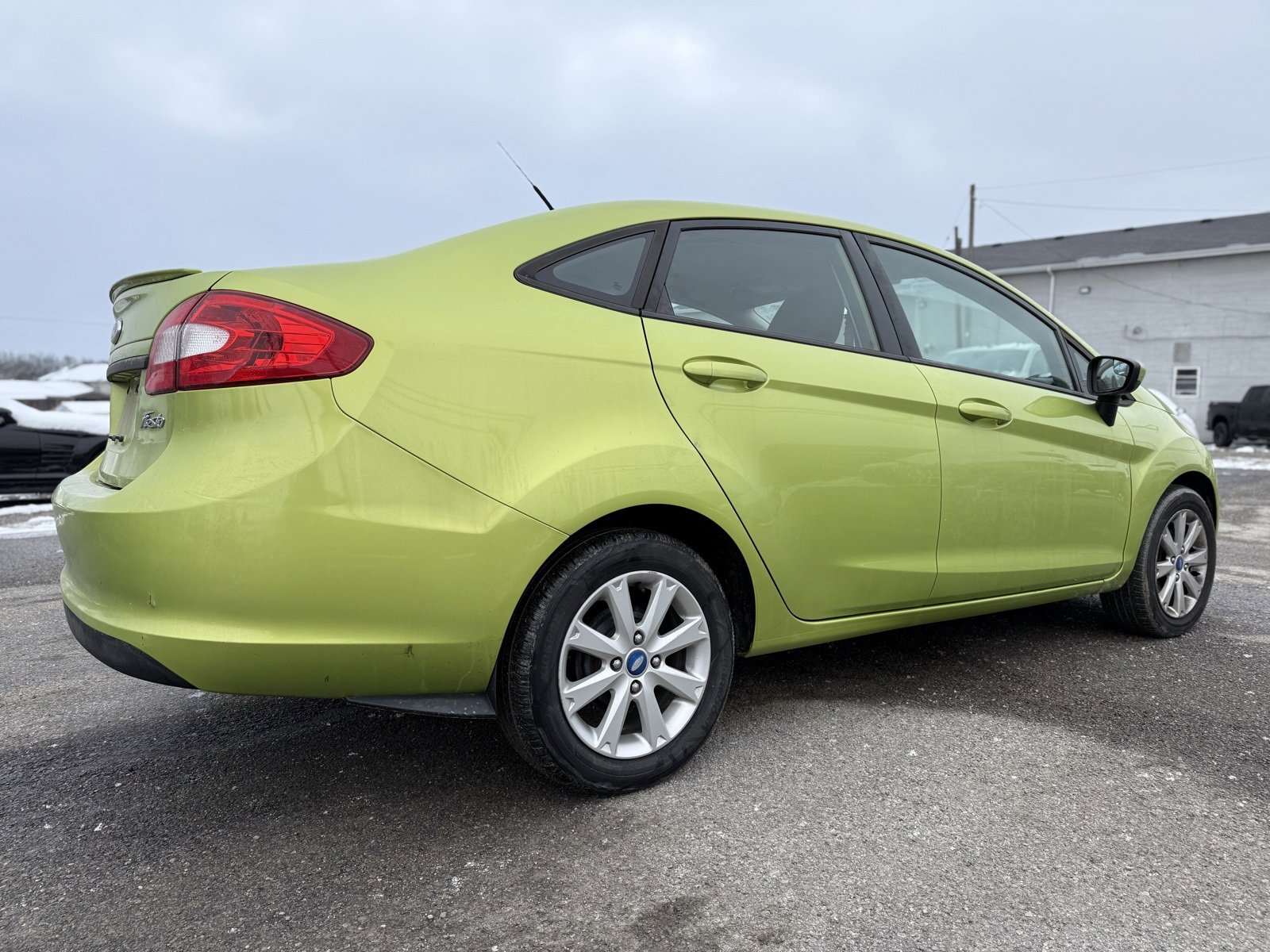 Used 2012 Ford Fiesta SE image 6