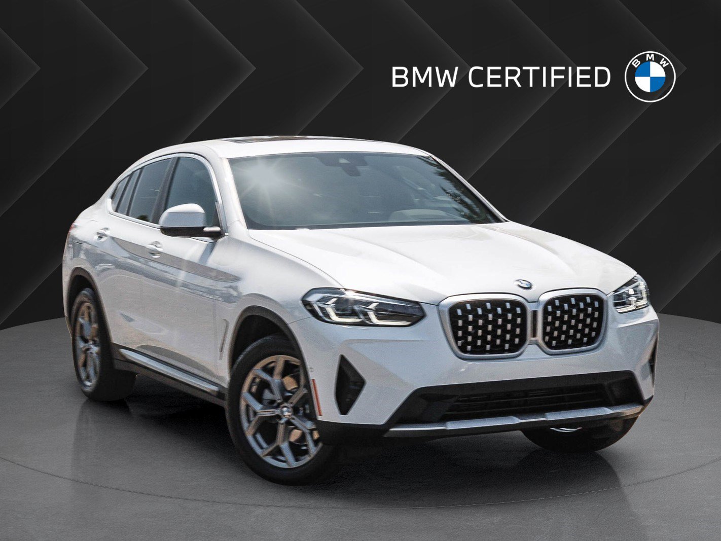 Used 2024 BMW X4 xDrive30i w/ Premium Package AWD/4WD image 1