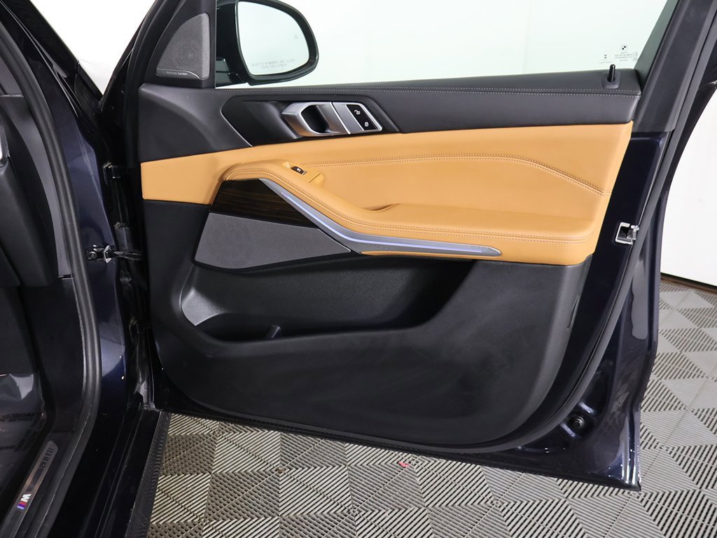 Used 2024 BMW X5 xDrive40i w/ M Sport Package image 27