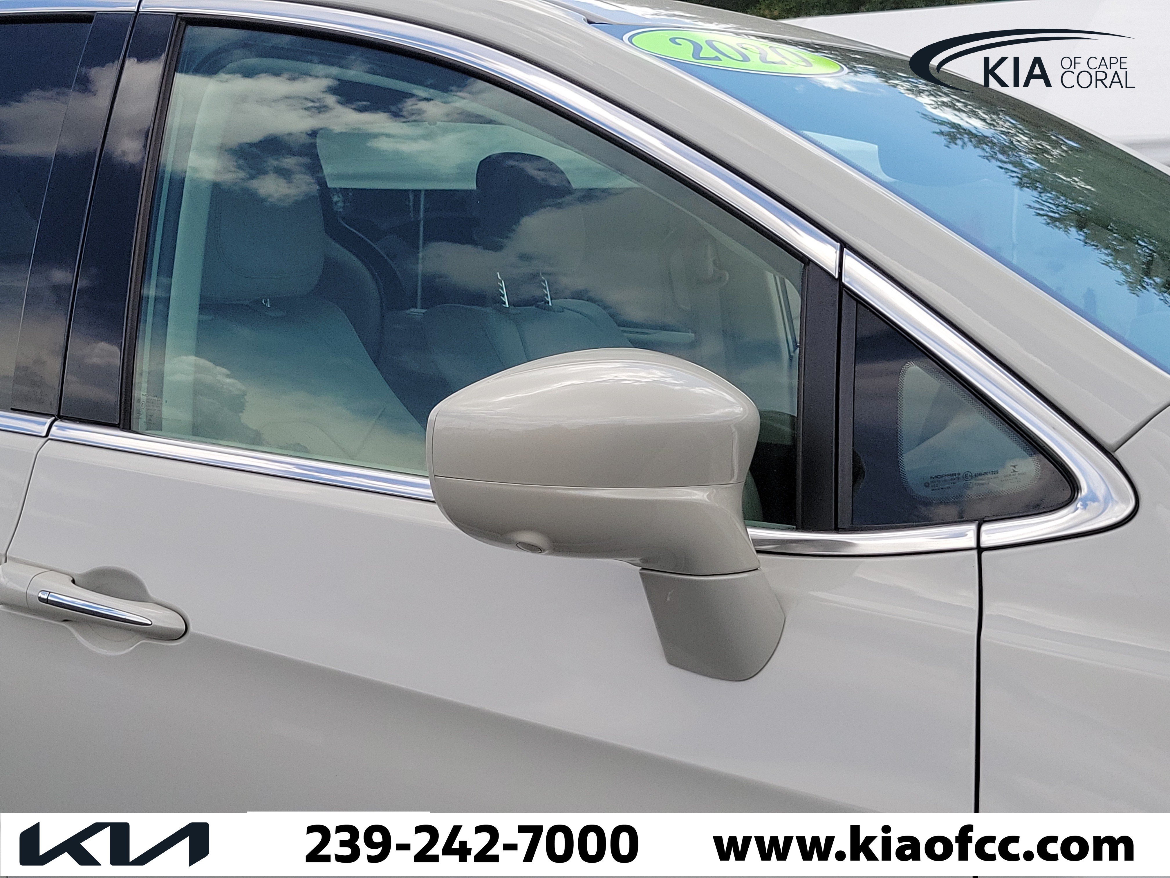 Used 2020 Chrysler Pacifica Touring-L Plus FWD image 8