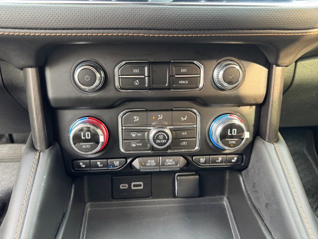 Used 2024 GMC Yukon XL AT4 w/ Max Trailering Package AWD/4WD image 27